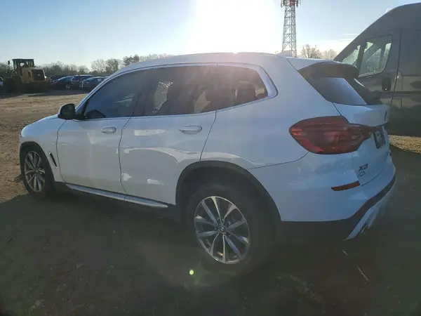 5UXTR9C52JLD67918 2018 BMW X3 - Image 2
