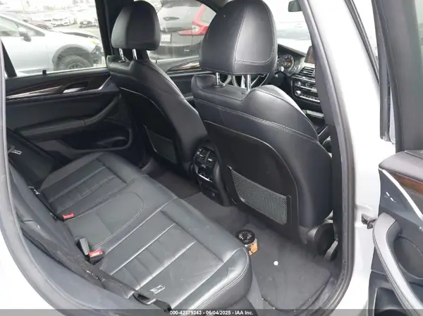 5UXTR9C52JLD68860 2018 BMW X3 - Image 8