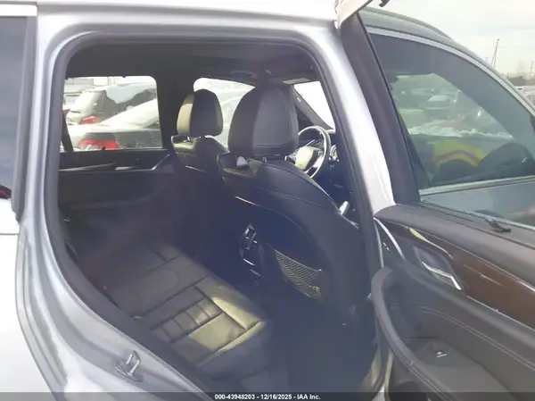 5UXTR9C52JLD69071 2018 BMW X3 - Image 8