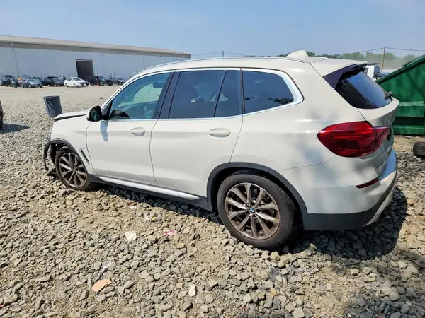 5UXTR9C52JLD72486 2018 BMW X3 - Image 2