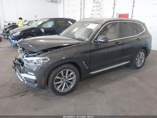 5UXTR9C52JLD74075 2018 BMW X3 - Image 2