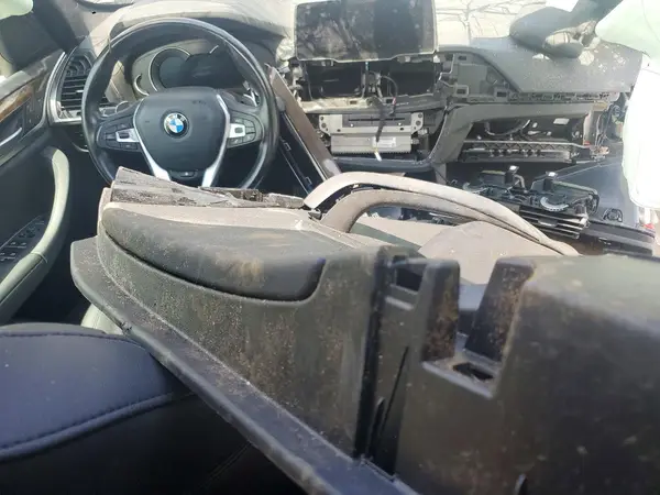 5UXTR9C52JLD74089 2018 BMW X3 - Image 8