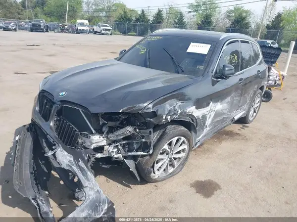 5UXTR9C52JLD74562 2018 BMW X3 - Image 2