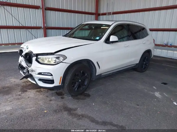 5UXTR9C52JLD74898 2018 BMW X3 - Image 2