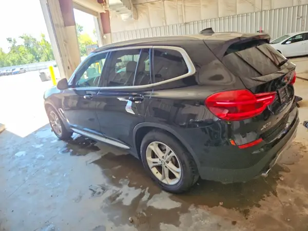 5UXTR9C52KLD90732 2019 BMW X3 - Image 2