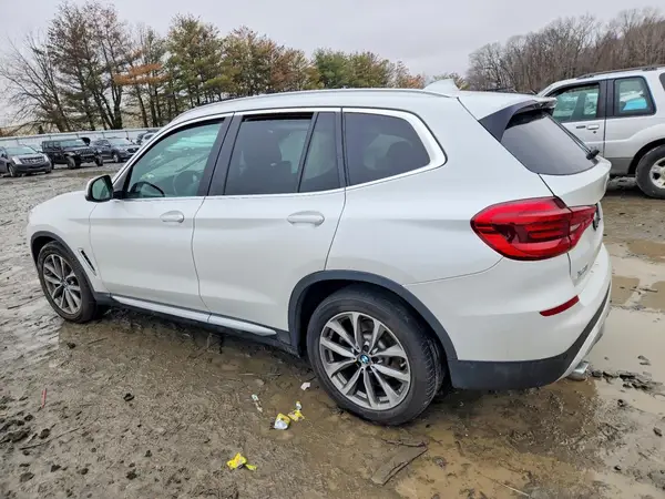 5UXTR9C52KLD92514 2019 BMW X3 - Image 2