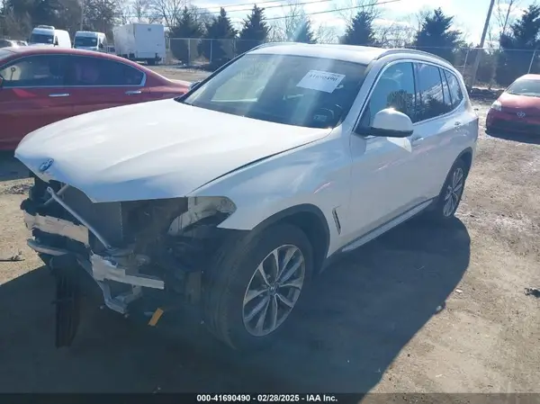 5UXTR9C52KLD93422 2019 BMW X3 - Image 2