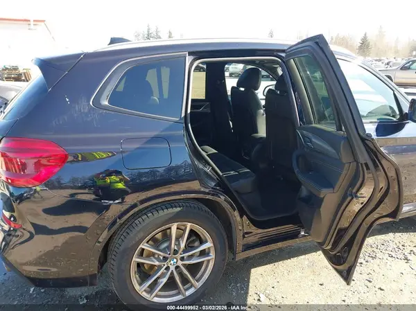 5UXTR9C52KLD97230 2019 BMW X3 - Image 8