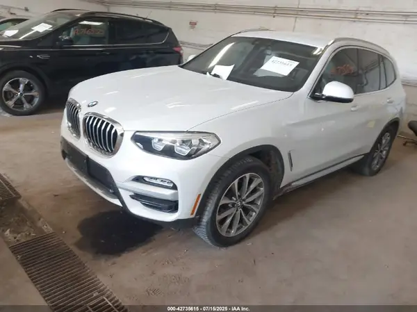 5UXTR9C52KLE12017 2019 BMW X3 - Image 2