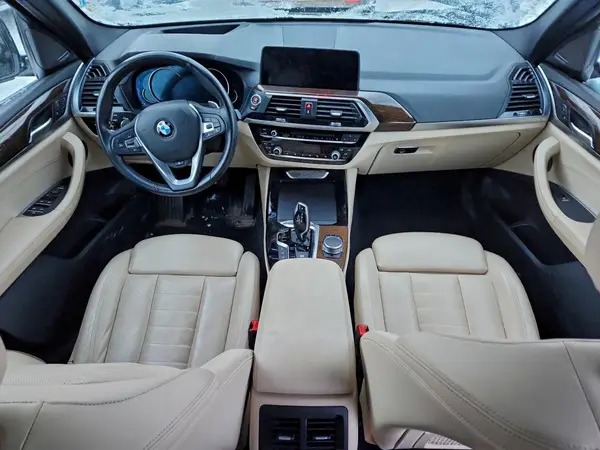 5UXTR9C52KLE13846 2019 BMW X3 - Image 8