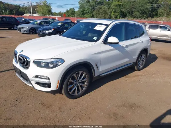 5UXTR9C52KLE14401 2019 BMW X3 - Image 2