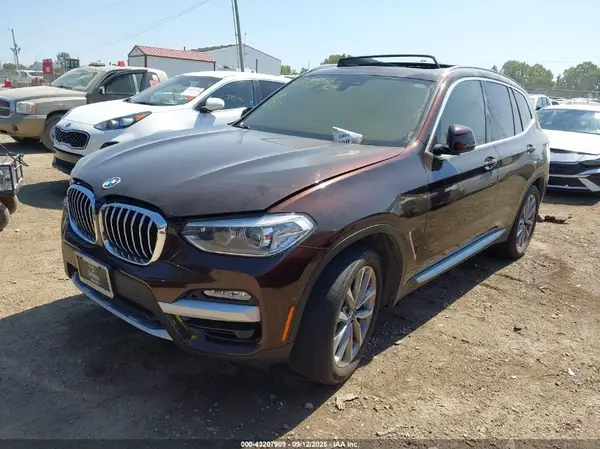 5UXTR9C52KLE15256 2019 BMW X3 - Image 2