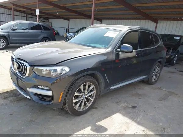 5UXTR9C52KLE21350 2019 BMW X3 - Image 2