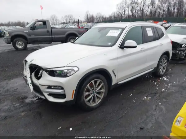 5UXTR9C52KLP86687 2019 BMW X3 - Image 2