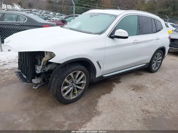 5UXTR9C52KLP93753 2019 BMW X3 - Image 2