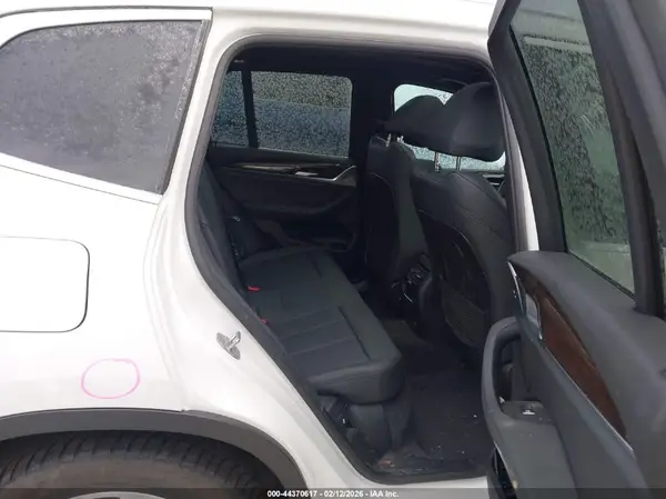 5UXTR9C52KLP93753 2019 BMW X3 - Image 8