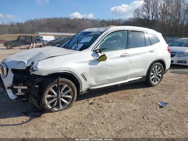 5UXTR9C52KLP94837 2019 BMW X3 - Image 2