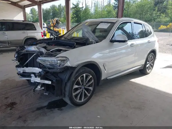 5UXTR9C52KLP96605 2019 BMW X3 - Image 2