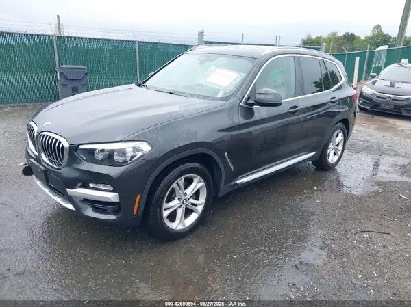 5UXTR9C52KLP97687 2019 BMW X3 - Image 2