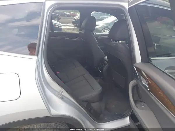 5UXTR9C52KLR04169 2019 BMW X3 - Image 8