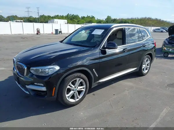 5UXTR9C52KLR04284 2019 BMW X3 - Image 2