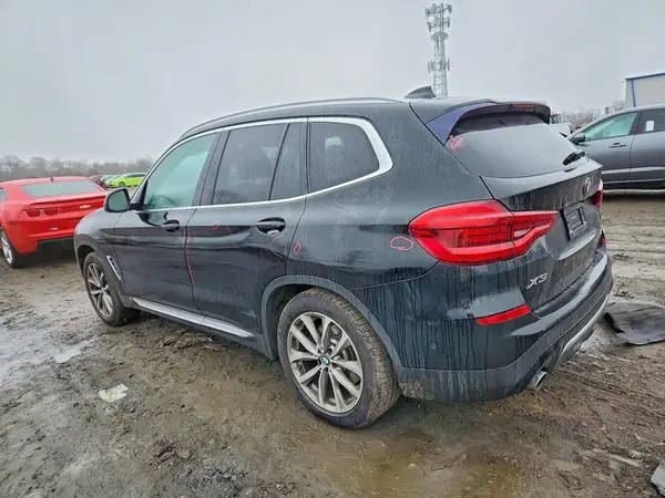 5UXTR9C52KLR04978 2019 BMW X3 - Image 2