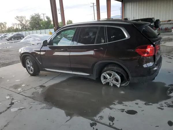5UXTR9C52KLR06021 2019 BMW X3 - Image 2