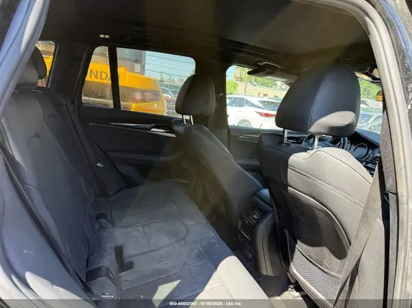 5UXTR9C52KLR09467 2019 BMW X3 - Image 8