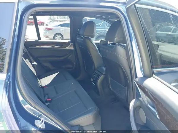 5UXTR9C53JLC68721 2018 BMW X3 - Image 8