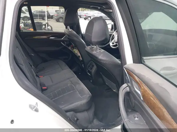 5UXTR9C53JLC69464 2018 BMW X3 - Image 8