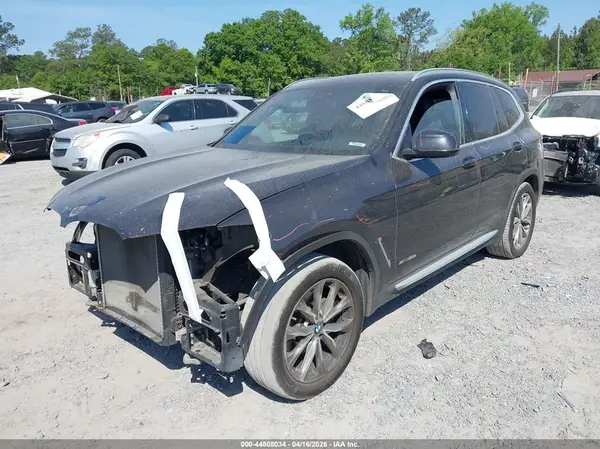 5UXTR9C53JLC72865 2018 BMW X3 - Image 2