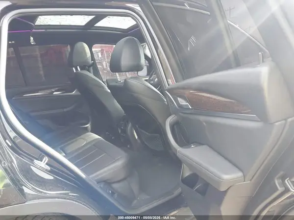 5UXTR9C53JLC74468 2018 BMW X3 - Image 8
