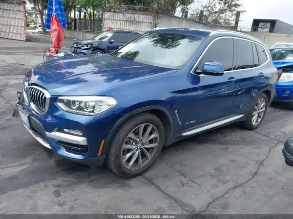 5UXTR9C53JLC80951 2018 BMW X3 - Image 2