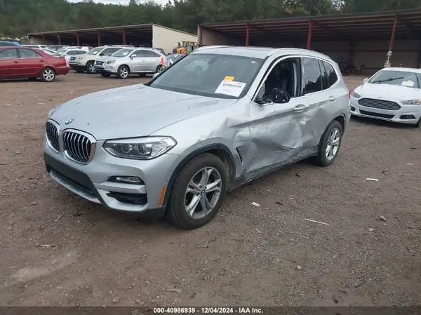 5UXTR9C53JLC82635 2018 BMW X3 - Image 2