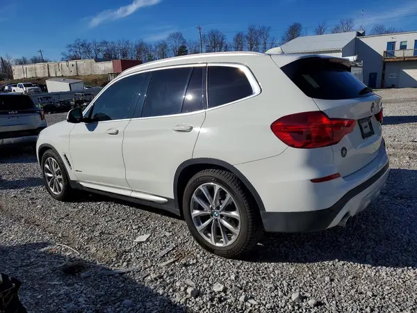 5UXTR9C53JLD59679 2018 BMW X3 - Image 2