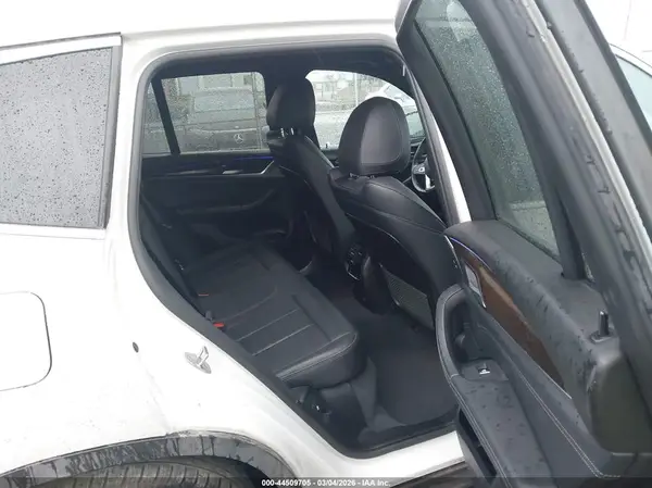 5UXTR9C53JLD61125 2018 BMW X3 - Image 8