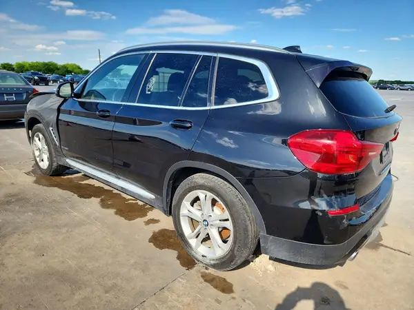 5UXTR9C53JLD63604 2018 BMW X3 - Image 2
