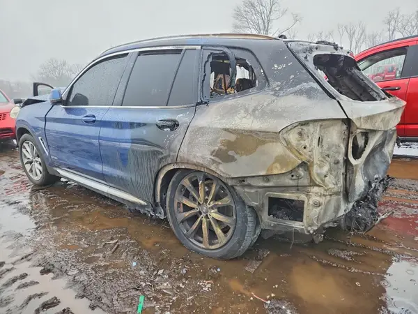 5UXTR9C53JLD64705 2018 BMW X3 - Image 2
