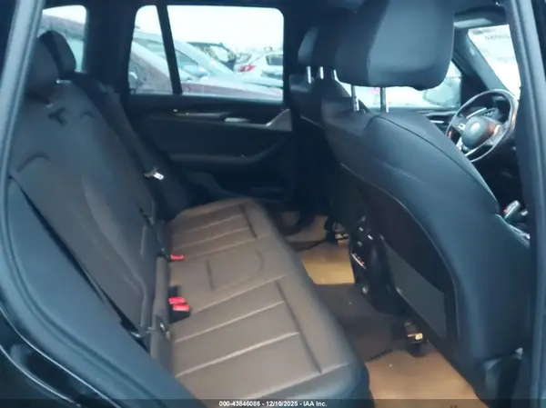 5UXTR9C53JLD70262 2018 BMW X3 - Image 8
