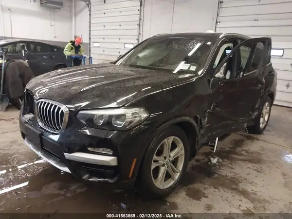 5UXTR9C53JLD74313 2018 BMW X3 - Image 2