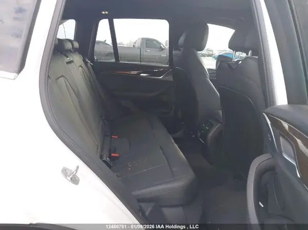 5UXTR9C53JLD90110 2018 BMW X3 - Image 8