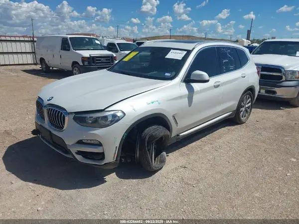 5UXTR9C53KLD93090 2019 BMW X3 - Image 2