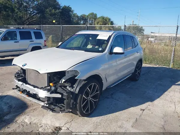 5UXTR9C53KLD94496 2019 BMW X3 - Image 2