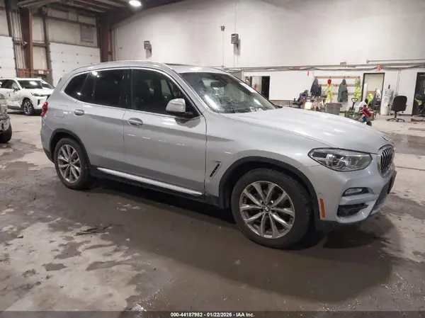 5UXTR9C53KLD97768 2019 BMW X3 - Image 1