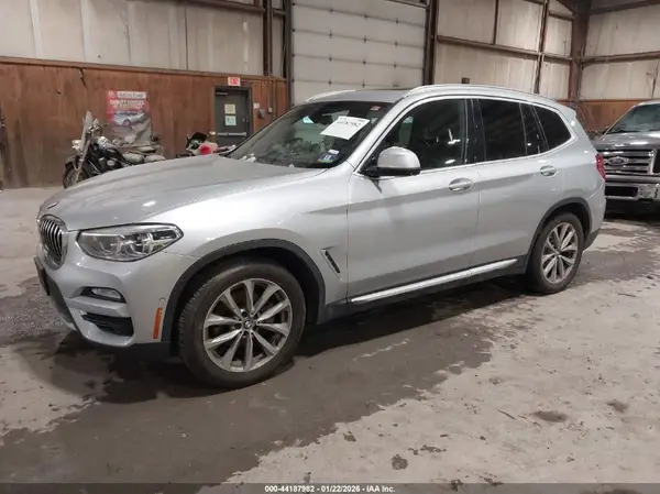 5UXTR9C53KLD97768 2019 BMW X3 - Image 2