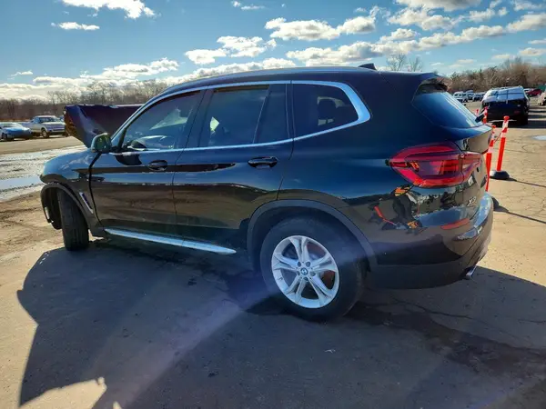 5UXTR9C53KLE17257 2019 BMW X3 - Image 2