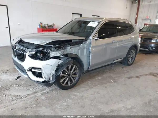 5UXTR9C53KLE21793 2019 BMW X3 - Image 2
