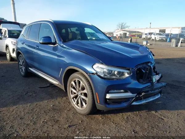5UXTR9C53KLP83572 2019 BMW X3 - Image 1
