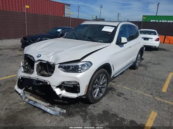 5UXTR9C53KLP84446 2019 BMW X3 - Image 2