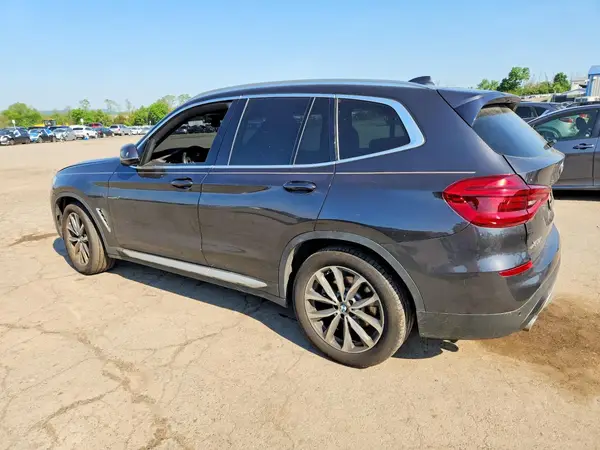 5UXTR9C53KLP88464 2019 BMW X3 - Image 2